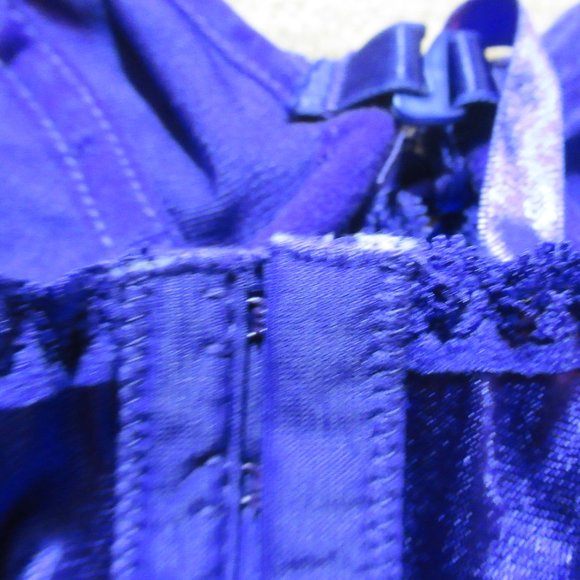 NWT Vintage wire  Bra top/ garter lace up detail M - Picture 15 of 17